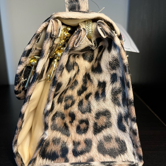 Quo Beauty meow carry all clutch cosmetic travel case (NWT) - Picture 9 of 9